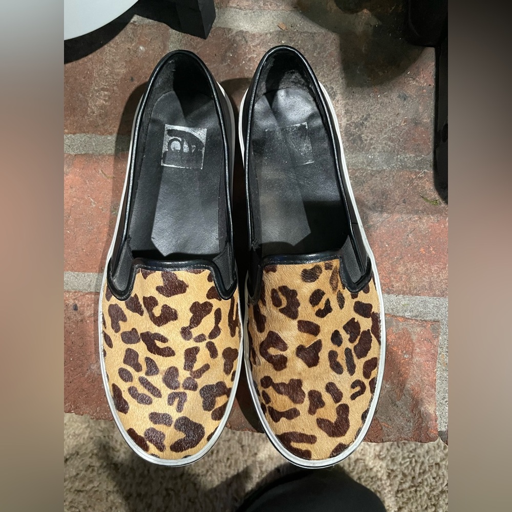 Dolce Vita Leopard Print slip ons! - Picture 7 of 8
